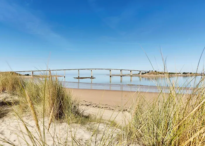 100 M De La Plage, Terrasse, Maison Pour 2